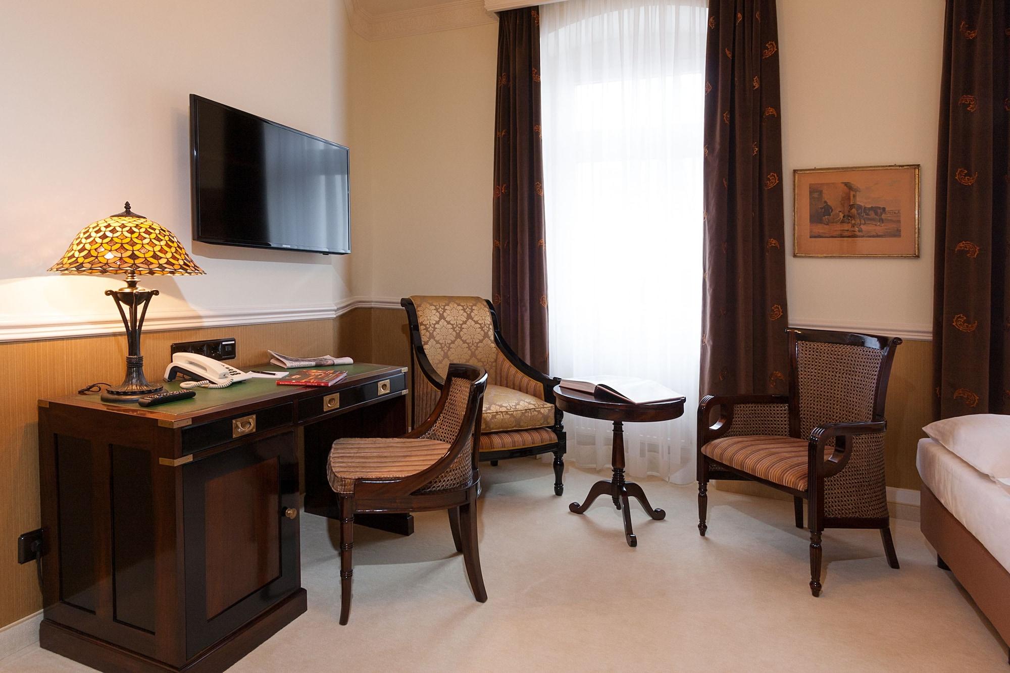 Hotel Myer's 4*