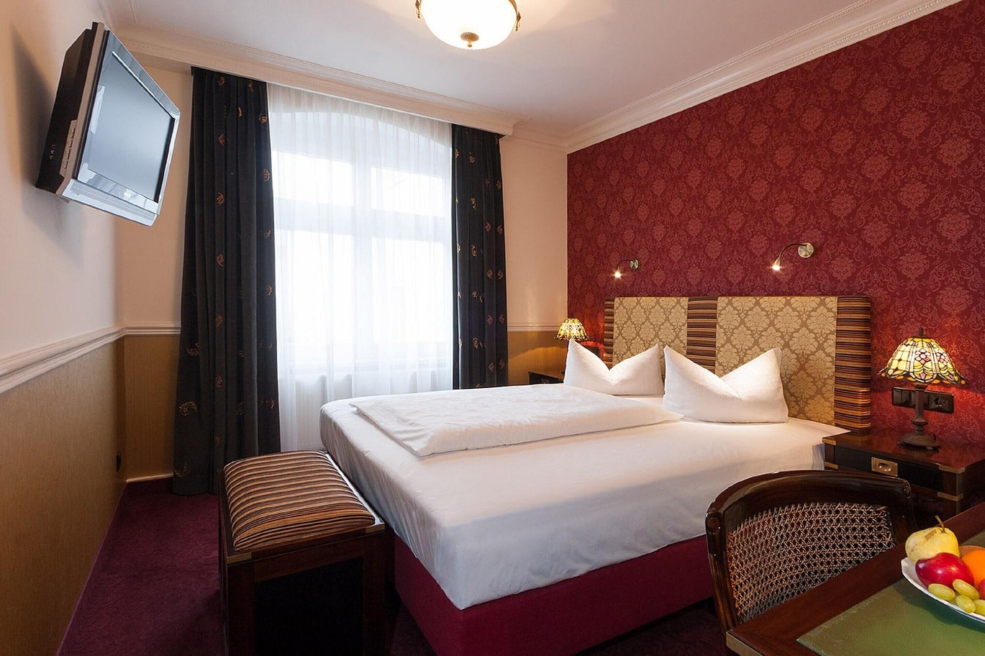 Hotel Myer's