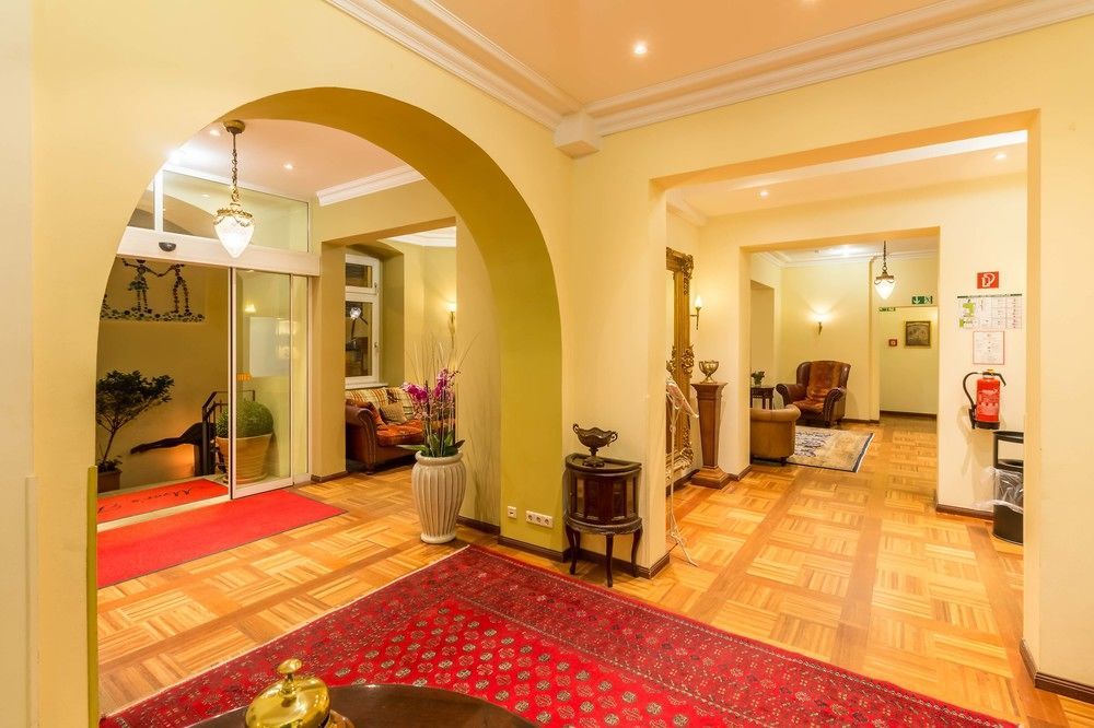 Hotel Myer's