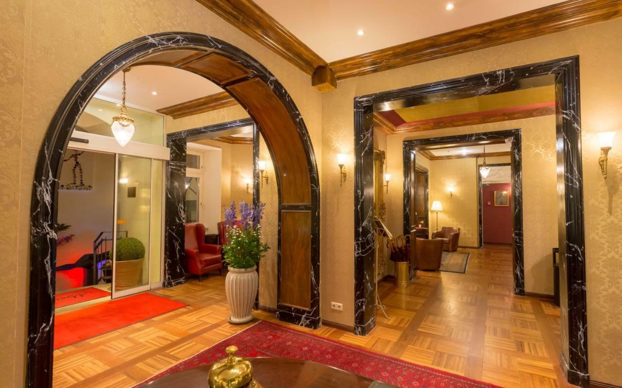 Hotel Myer's